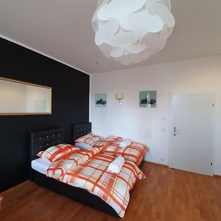 Premier Apartment 6P Mm Vienna Luaran gambar