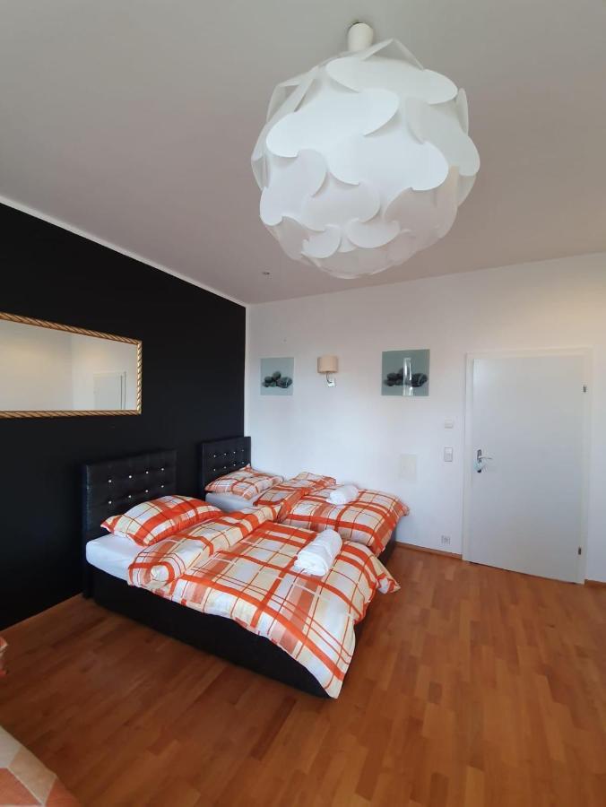 Premier Apartment 6P Mm Vienna Luaran gambar